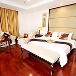 Piyathip Place Serviced Apartment